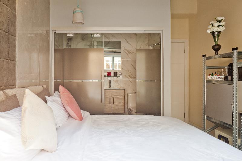 Mash Hotel *